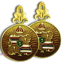 14 Karat Gold Royal Hawaiian Round Seal Earrings - Trademark Jewelers